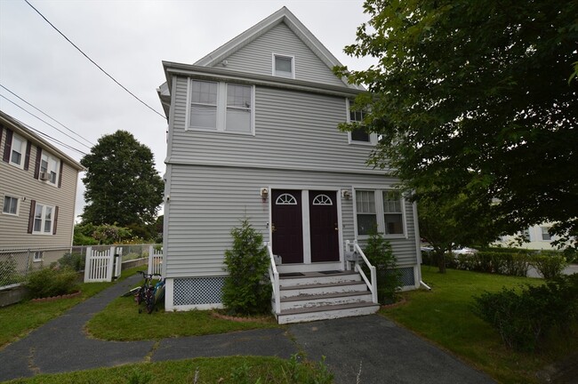 Building Photo - 29 Walsh Ave Unit 2