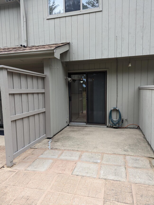 108 Burwash Ave Townhome Townhome Rental in Savoy IL