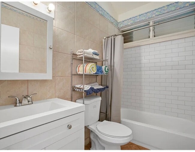 Photo - Wailu Houselots 4 bed 2 bath unfurnished SFH