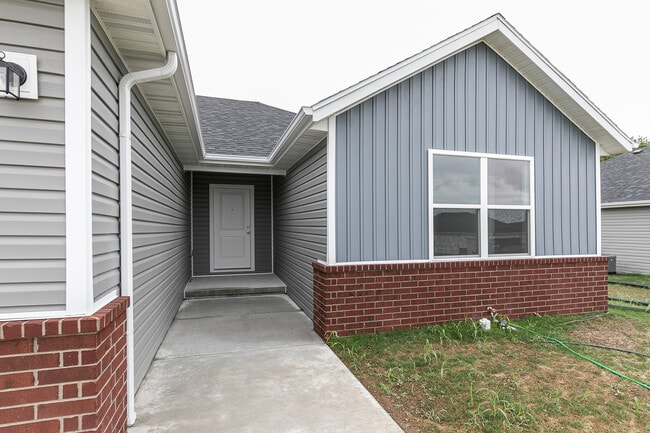 Photo - 376 W Granada St