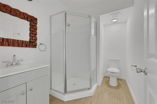 Photo - 11 California Way