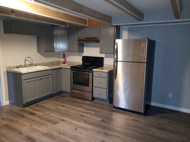 Photo - Newly Renovated! 2nd Floor 1 Bedroom 1 Bat... Unit 1