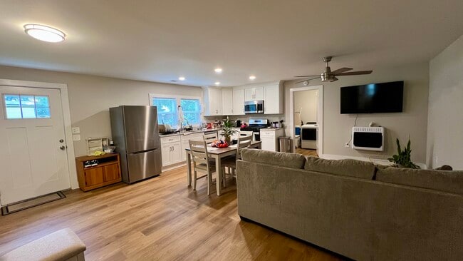 Photo - 116 Jones St