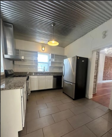 418 W 43rd Ave