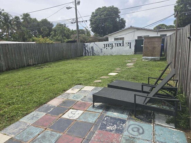 Photo - 1912 Taft St