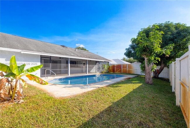 Photo - 5402 NW Emblem St