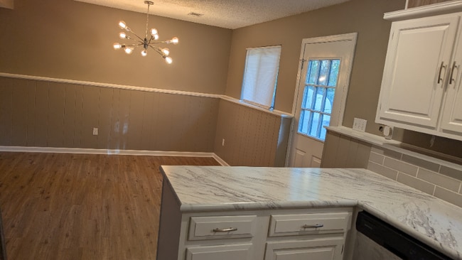 Photo - 10171 Haskins St