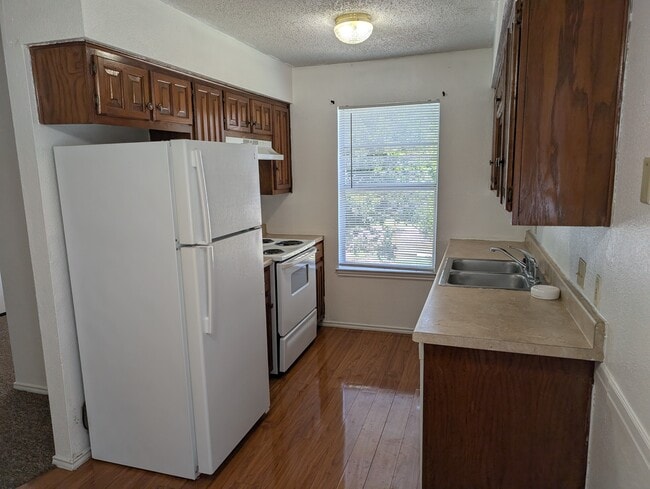 Photo - 1019 Burkett St Unit C