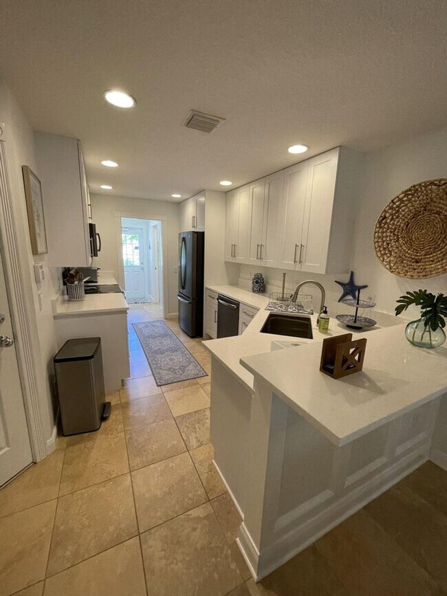 Building Photo - 2857 E Community Dr Rental