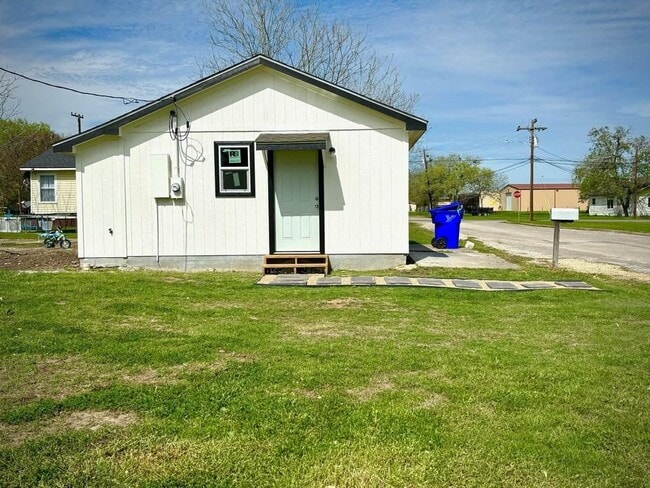 Photo - Yoakum - 501