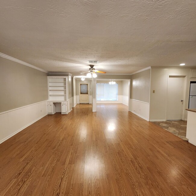 Photo - 3 Bedroom Home Available in October!