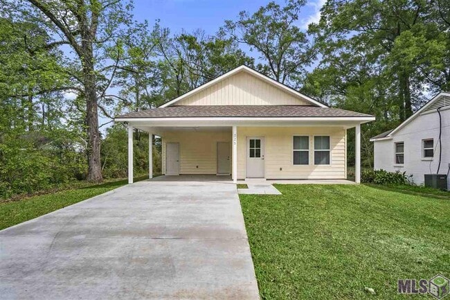 Building Photo - 12099 Pendarvis Ln Rental