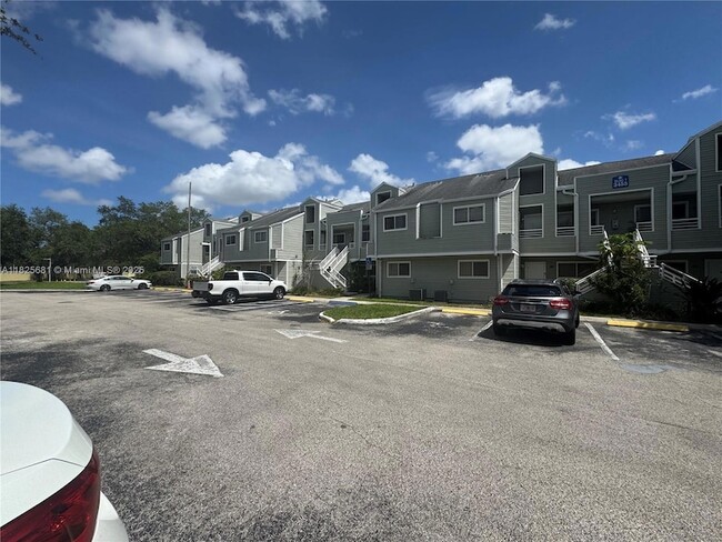 Photo - 3453 NW 44th St Unidad 107 Rental