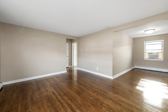 Ivy Lane Apartments