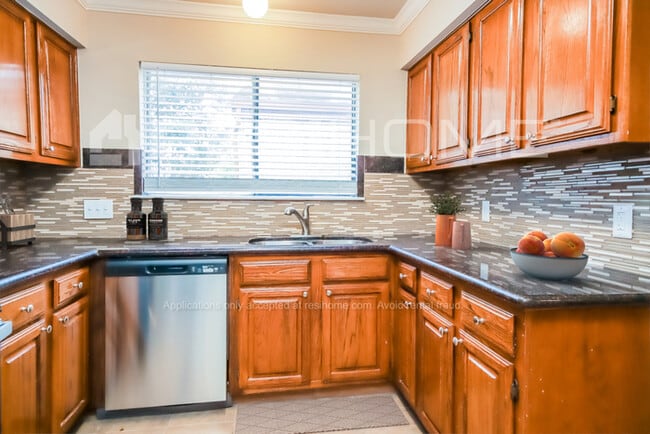 Photo - 6330 Dellfern Dr
