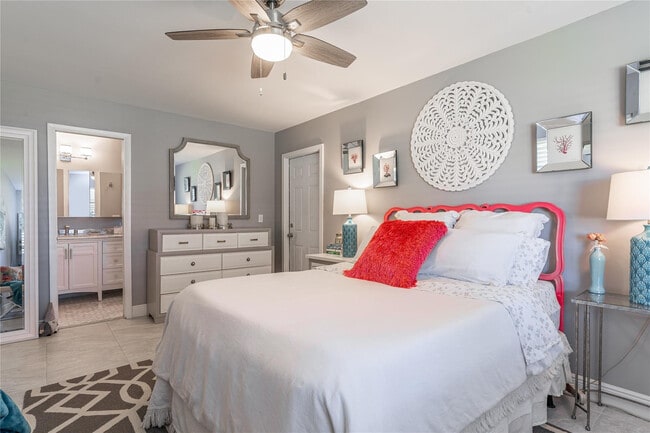 Photo - 1130 Cir Terrace W Unidad D