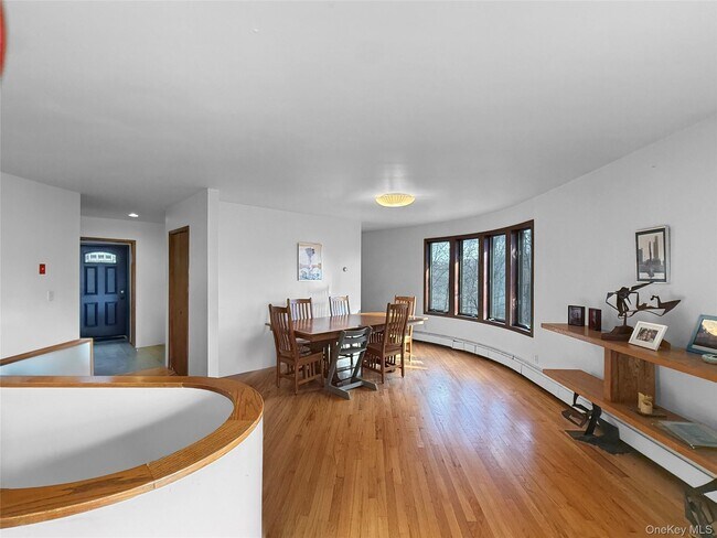 Photo - 28 Philipse Brook Rd