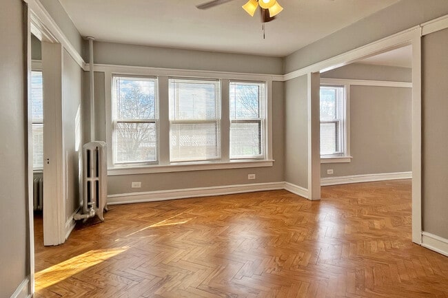 Building Photo - 126-132 N. Elmwood Ave. and 418-426 Lake St. Rental