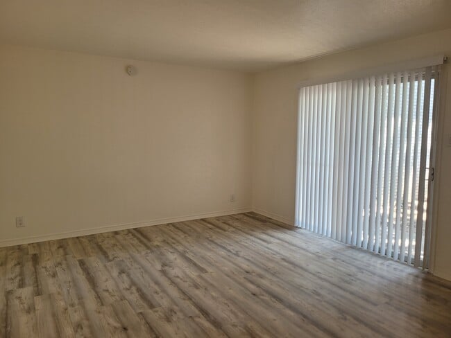 1 bd 1 bth - Royale Orleans Apartments Unit 103