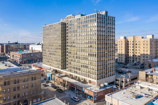 Lincoln Park Plaza - Lincoln Park Plaza Apartments