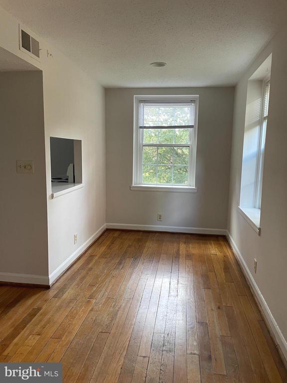 Photo - 2927 S Dinwiddie St