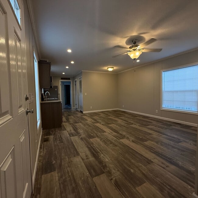 Photo - 10610 State Rte 762