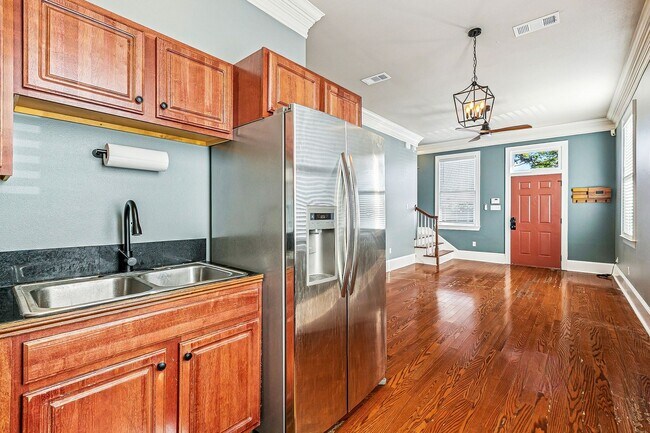 Photo - 503-505Third Unidad 503