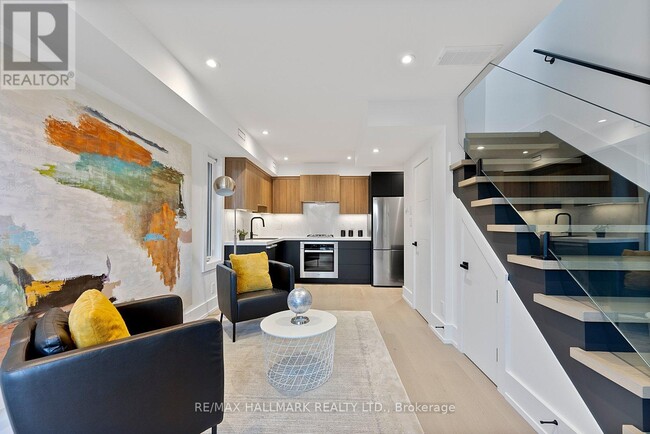 Photo - 171 Durant Ave