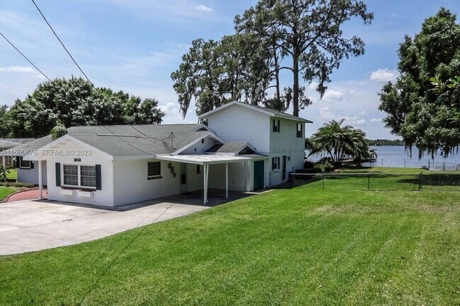 1608 Lake Clay Dr