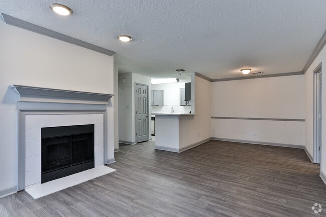 2BR, 2BA - 1,150 SF