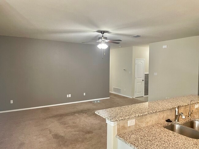 Photo - 116 Zoisite Ln