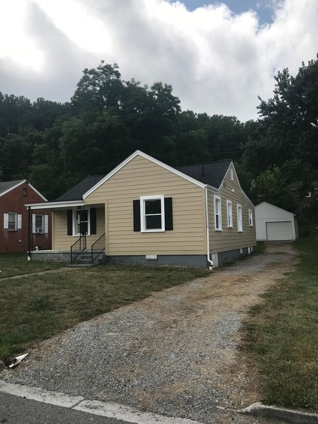Photo - 311 Clement St