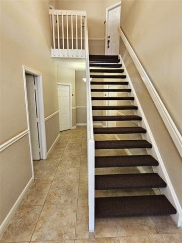 Photo - 5770 Coach House Cir