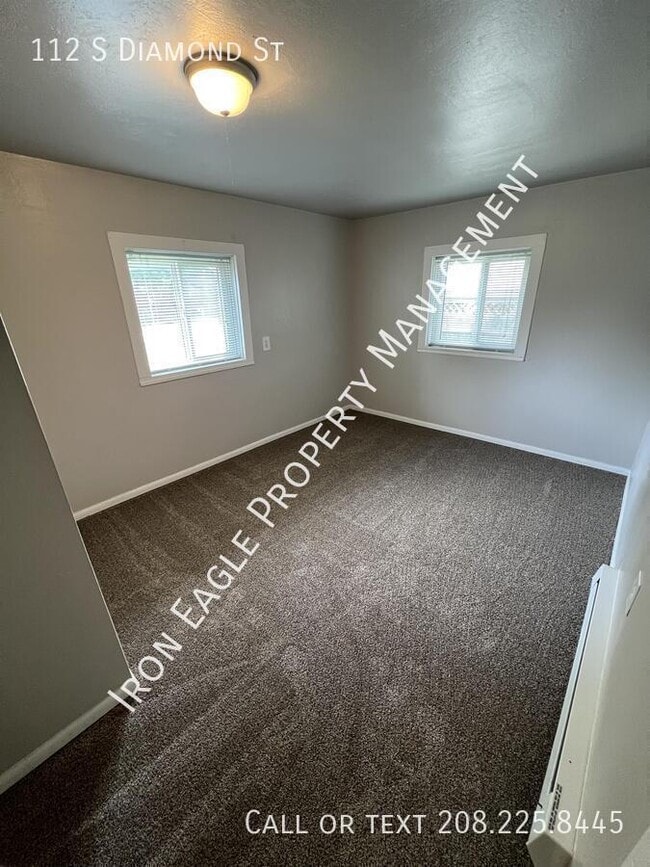Photo - 112 S Diamond St