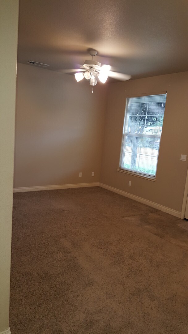 704 Forrest St Unit B