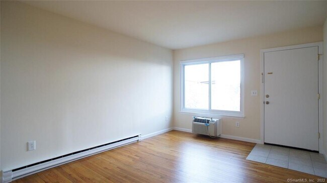 Photo - 24 Ferris Ave Unit 2