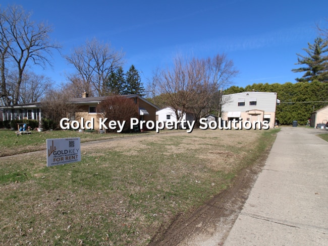 Building Photo - 1316 E 7th St Unit 1316 E 7th St Apt A