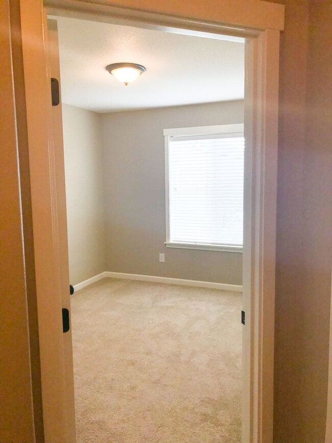 Photo - Woodridge - 2617A &amp; B Unit B