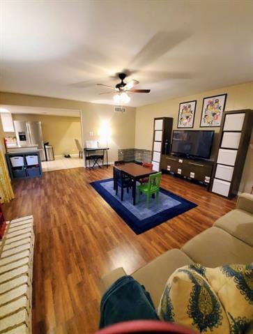 Photo - 2104 Victoria Rd