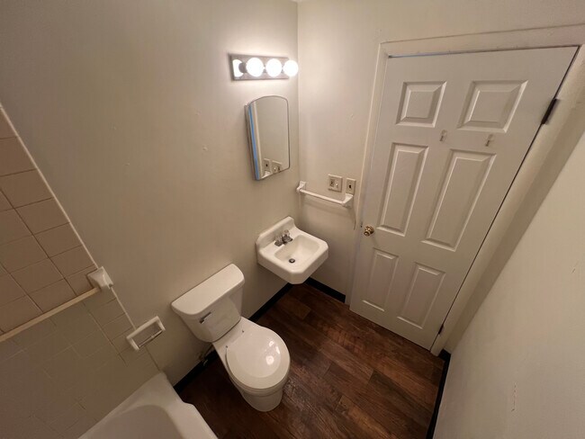 Photo - 413 10th St N Unit #2