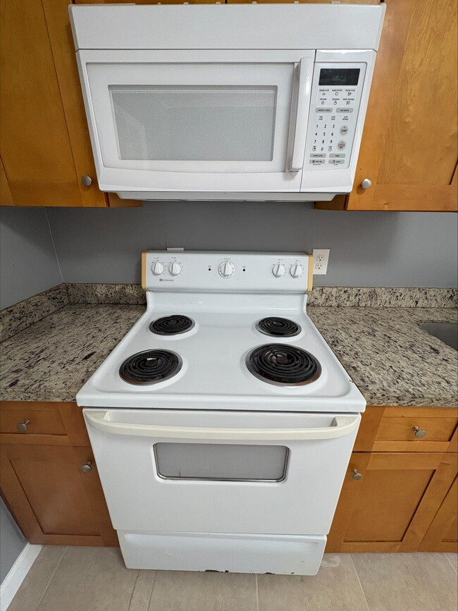 Photo - 1121 11th St Unit 3