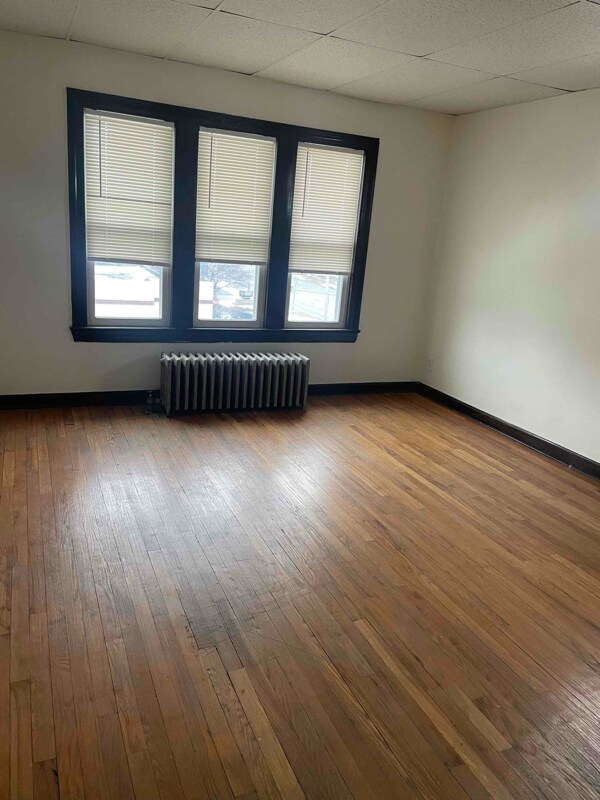 1682 Elbur Ave Apartment Lakewood, OH