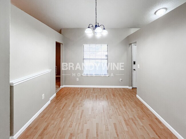 Photo - 7901 Winterwood Cir N