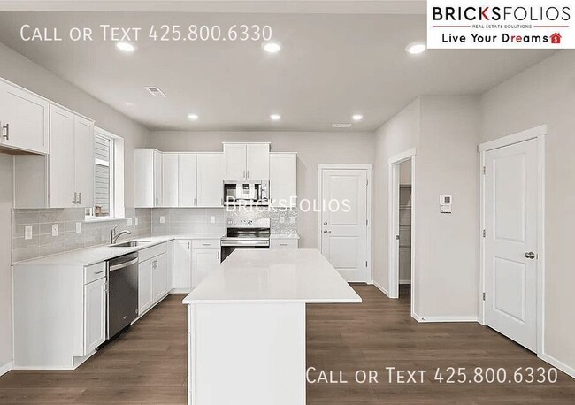 Building Photo - 14914 204th Ave E Rental