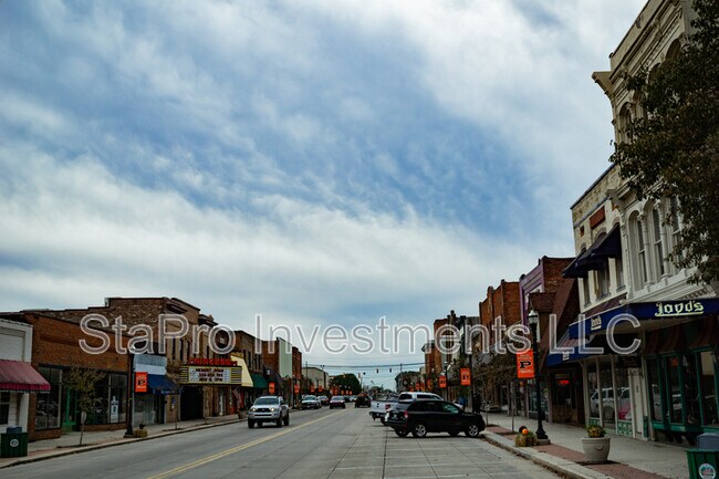 Photo - 2380 Hamilton Ave Unidad Apt 41