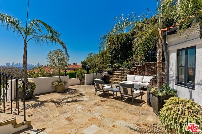 Photo - 2420 Chislehurst Dr