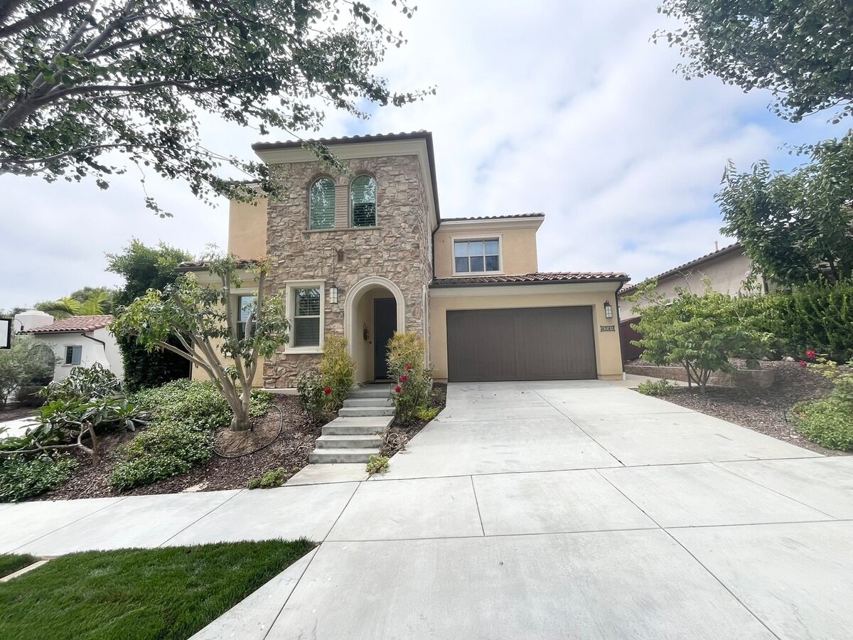 COMING SOON - 4 Bed, 4 Bath in Foothills o... - COMING SOON - 4 Bed, 4 Bath in Foothills o... Casa