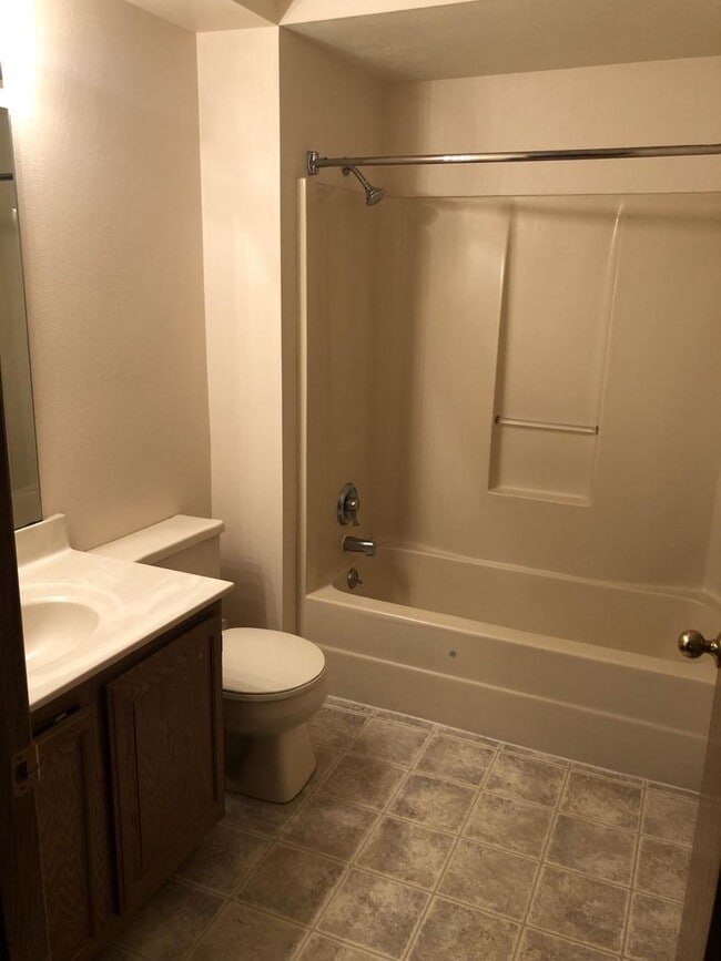 Photo - 2217 Luann Ln