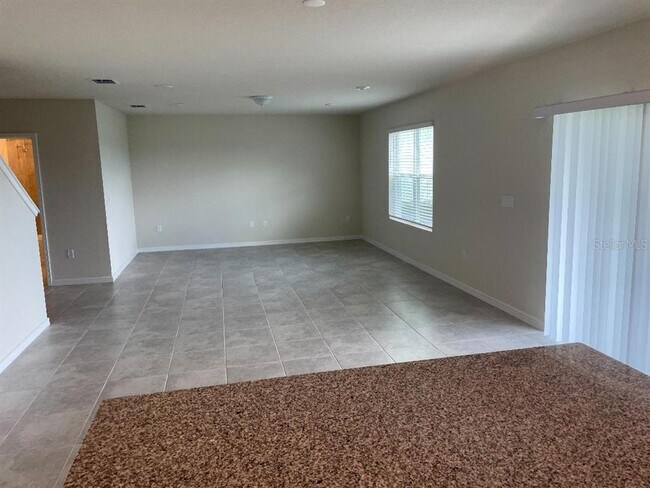 Photo - 1228 Sugarwood St