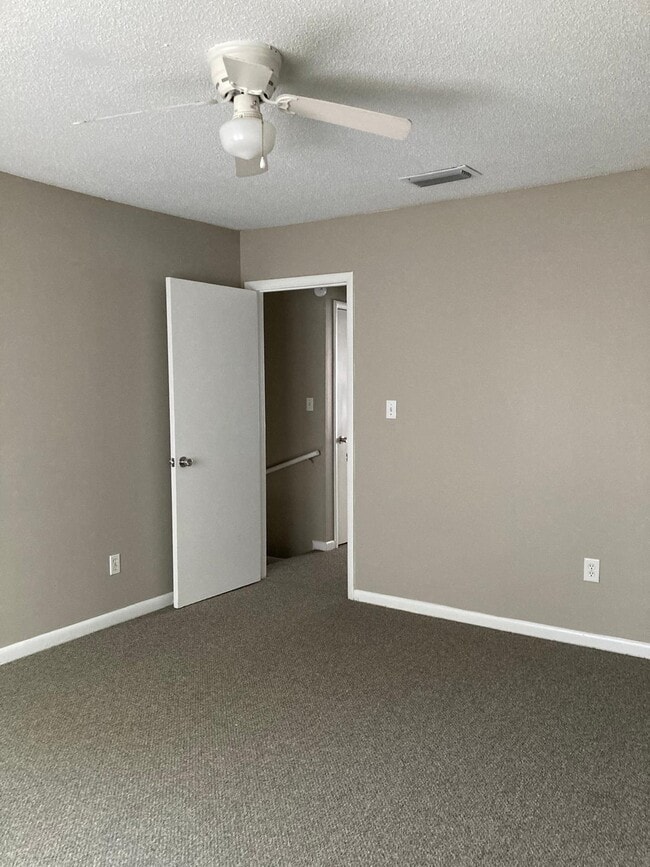 Photo - 2030 Kings Gate Cir